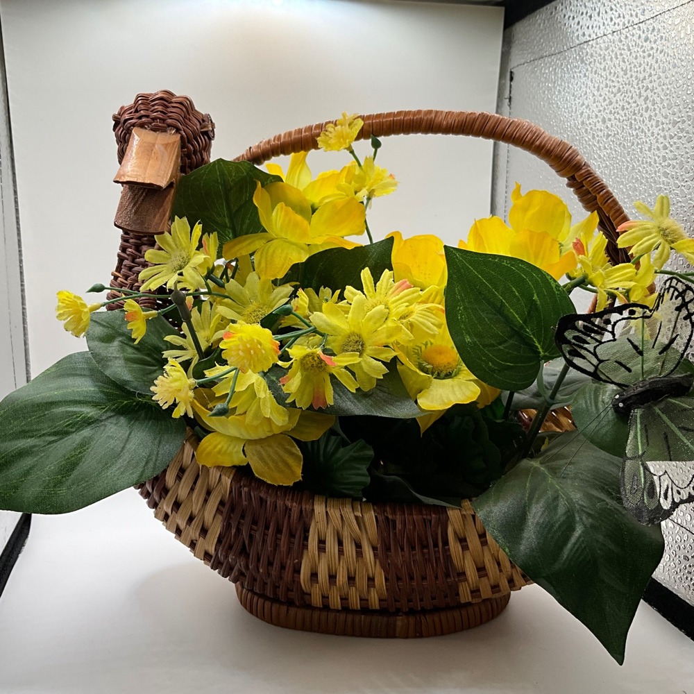 Woven Duck Basket Yellow Floral Arrangement Cottagecore Grannycore